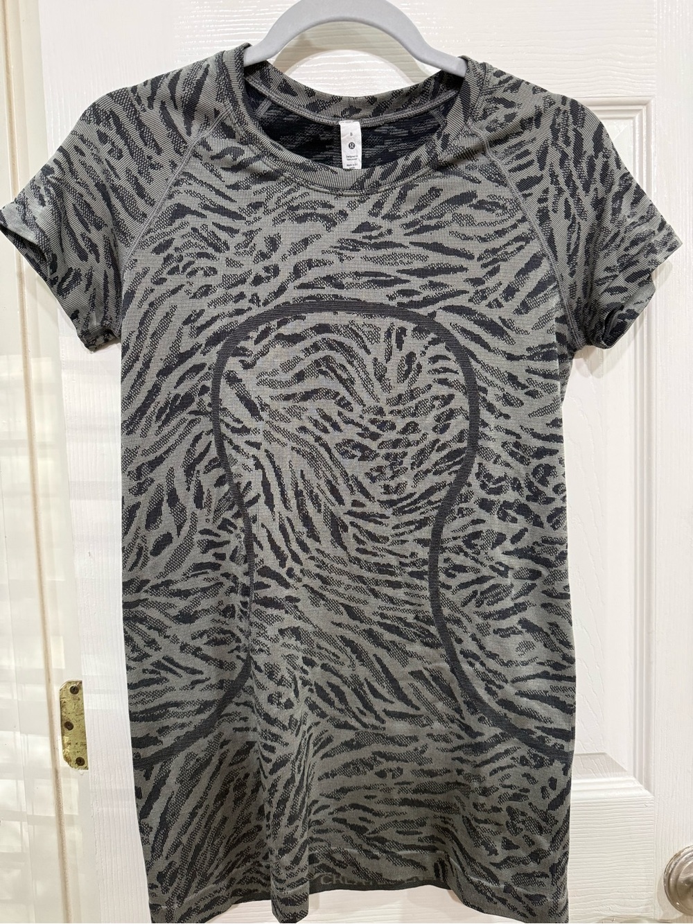 lululemon athletica women’s swiftly tech short sleeve shirt